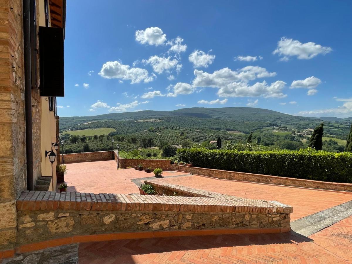 Agriturismo Castello Di Montauto San Gimignano Bagian luar foto